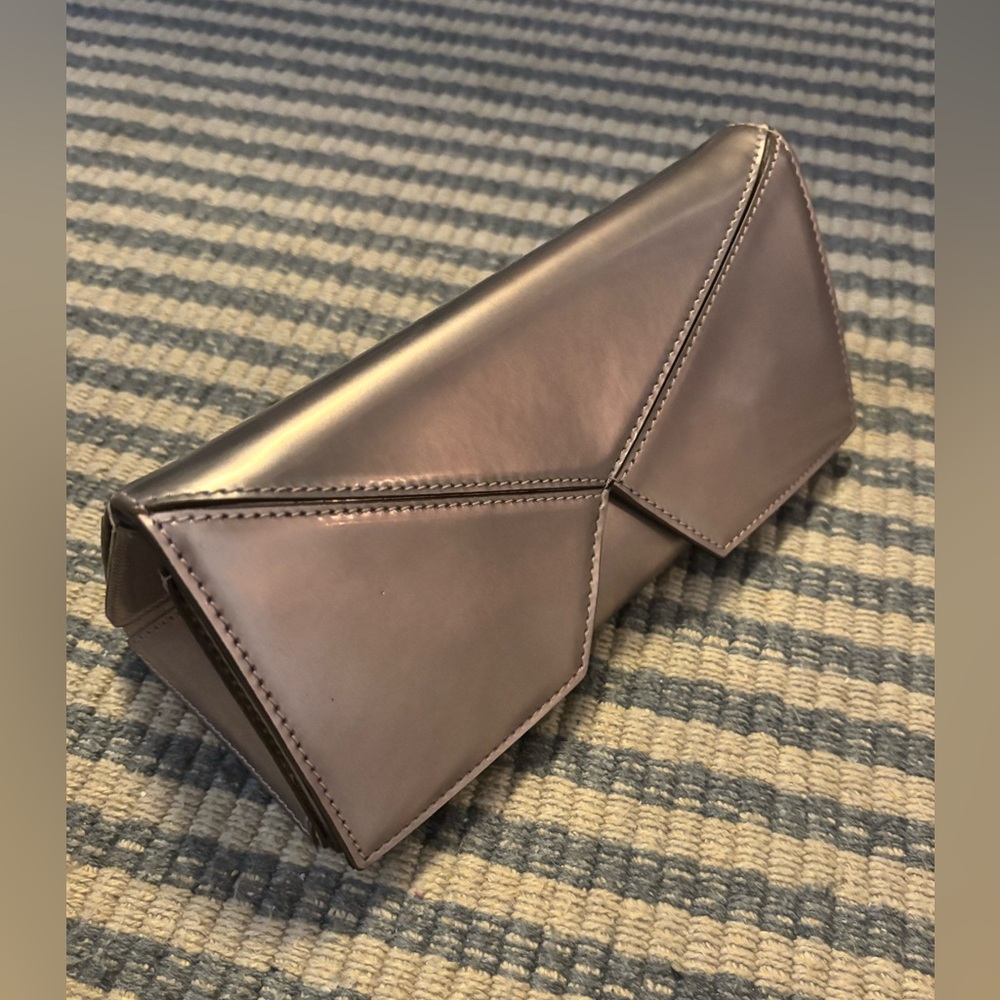 Cushnie et Ochs pink metallic clutch